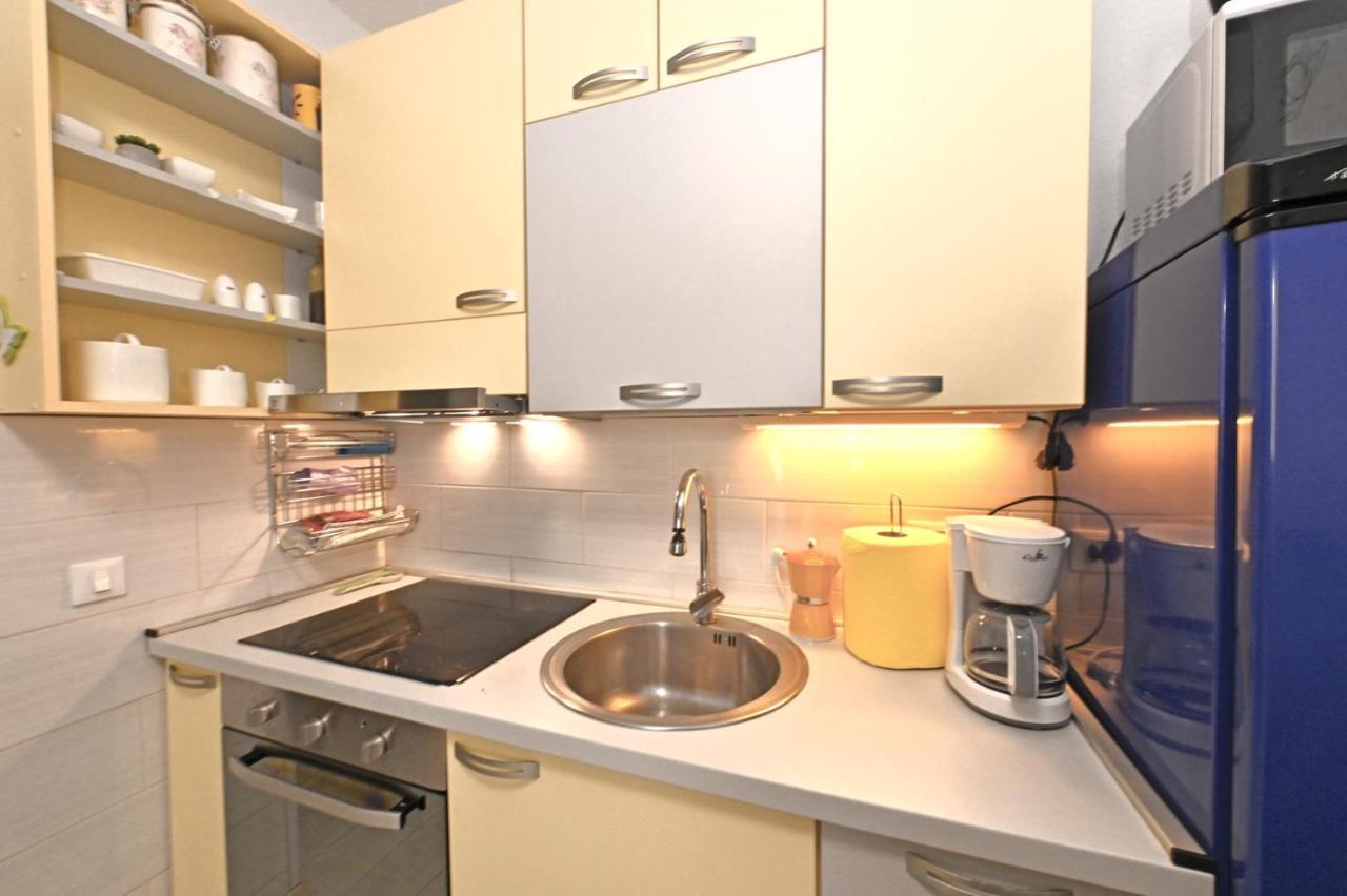Apartman Blaz Apartment Porec Bagian luar foto